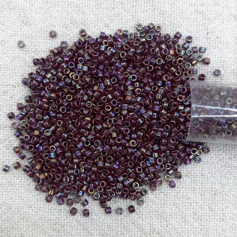 Delica 11/0 DB1574 Opaque Currant AB