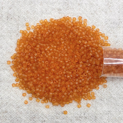 Delica 11/0 Dyed Matte Transp Amber DB781