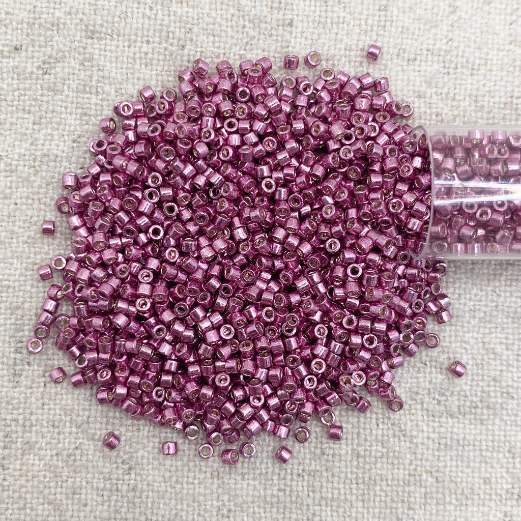 Delica 11/0 DB1848 Duracoat Galvanized Dusty Orchid