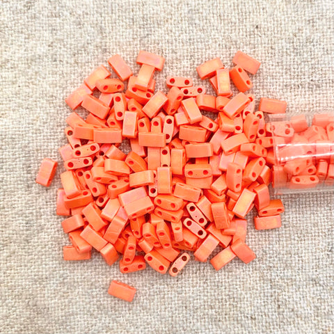 Half-Tila - Matte Opaque Orange AB