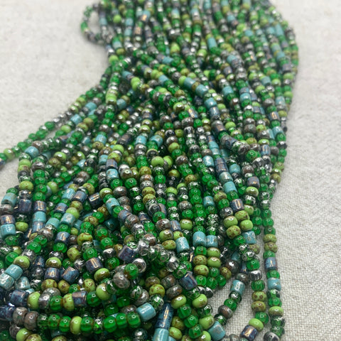 6/0 Aged Green Envy Bugle Picasso Mix Strand