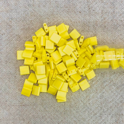 Tila Bead - Matte Opaque Yellow AB