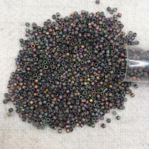 Delica 11/0 DB1055 Matte Metallic Red - Green / Gold Iris