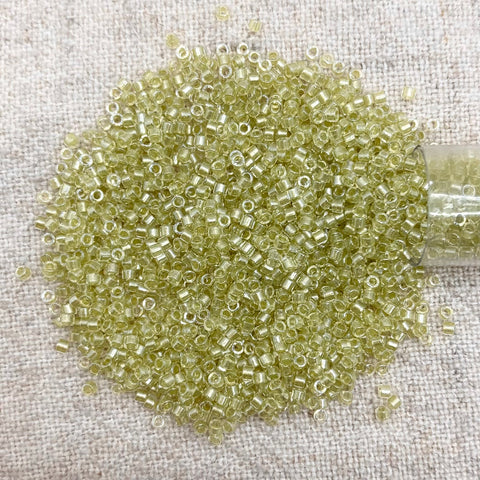 Delica 11/0 DB903 Sparkling Peridot Lined Crystal