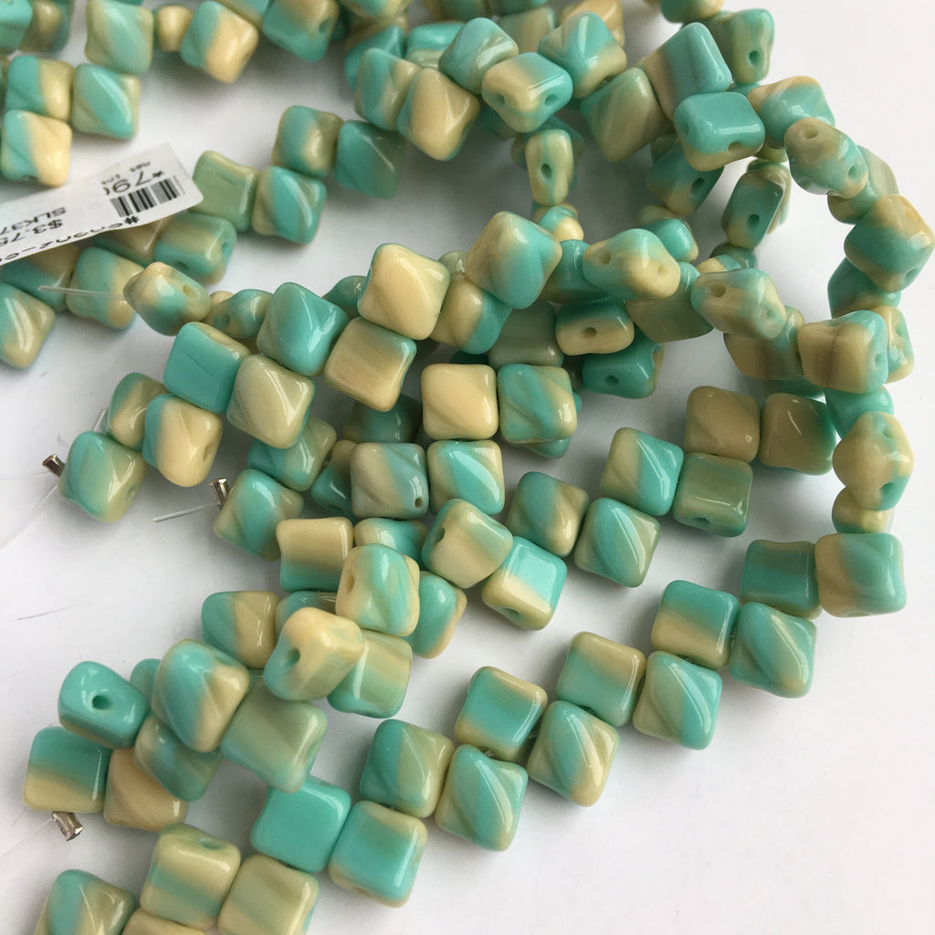 Silky Bead - Green Turquoise / Beige