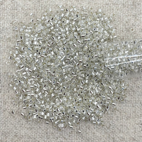 Delica 11/0 Silver Lined Crystal DB041