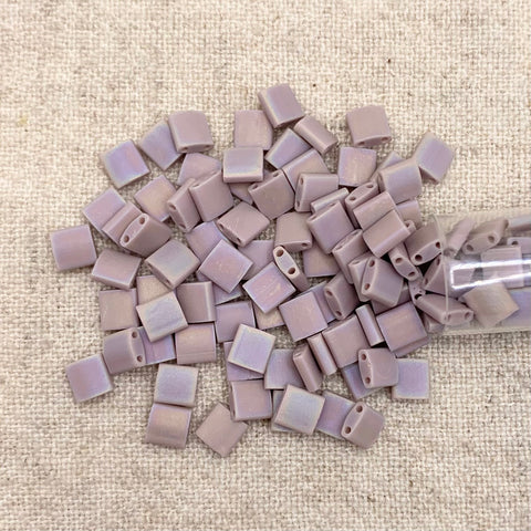Tila Bead - Matte Opaque Mauve AB