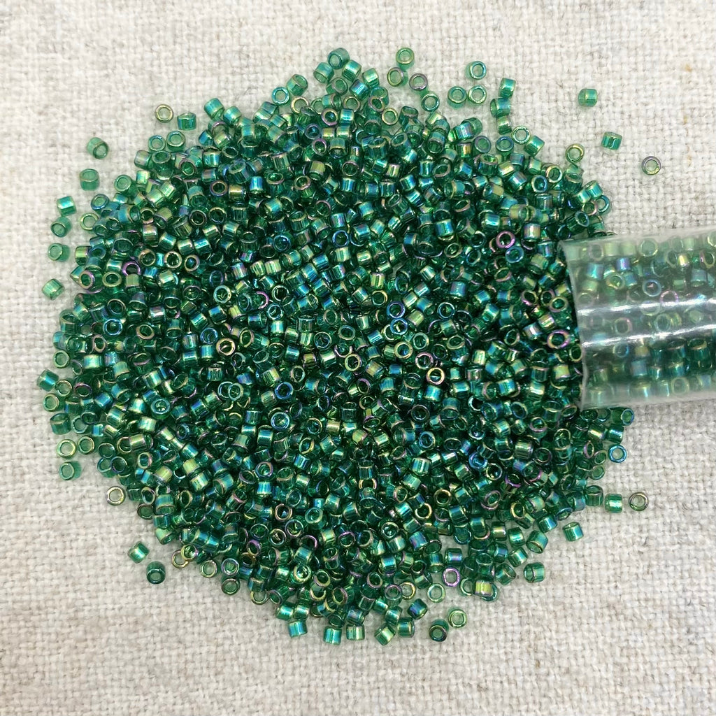 Delica 11/0 DB175 Transp Emerald AB