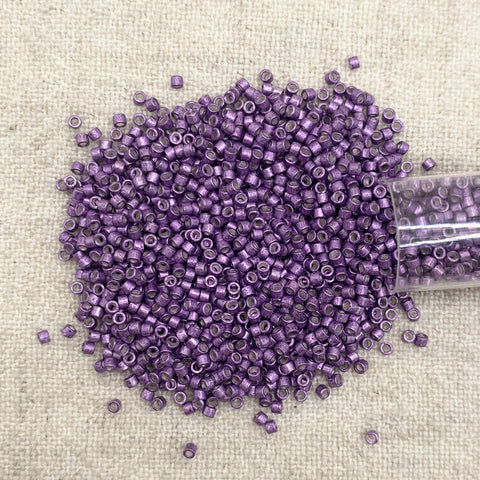 Delica 11/0 DB1185 Galvanized SF Eggplant