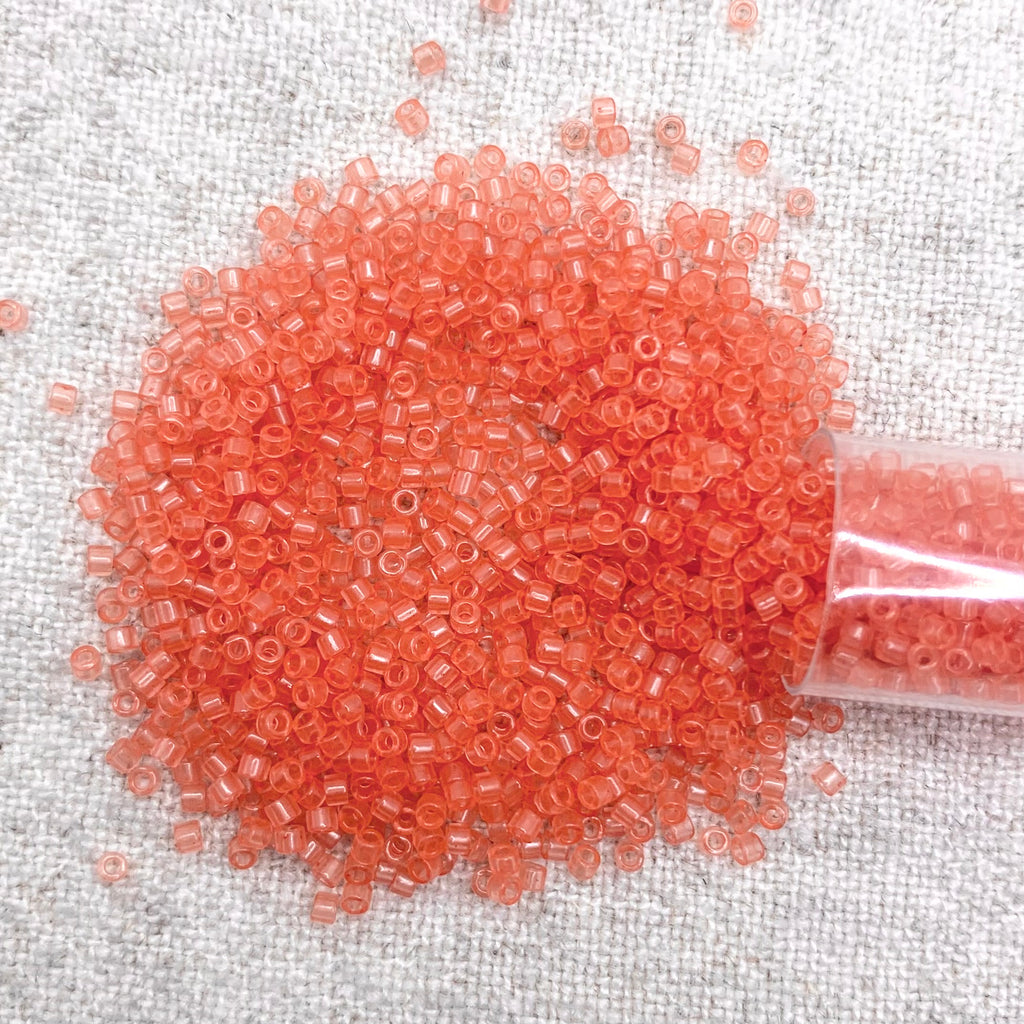 Delica 11/0 DB1412 Transparent Salmon