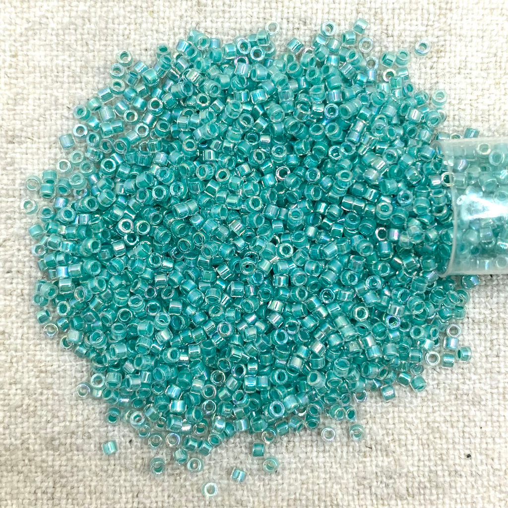 Delica 11/0 DB079 Lined Aqua Blue AB