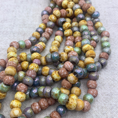 32/0 Aged Pink Medley Picasso Strand