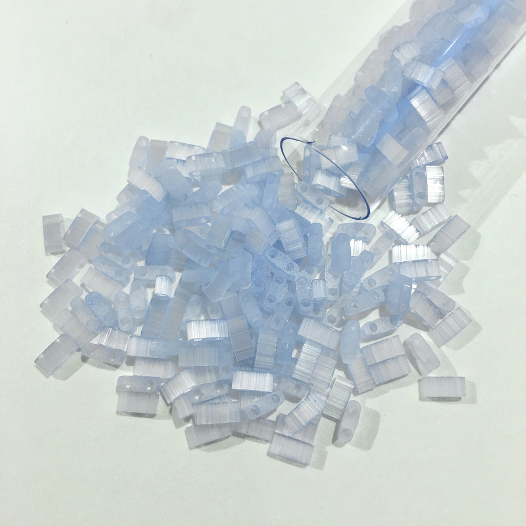 Half-Tila - Silk Pale Blue